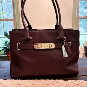 COPY - Coach Swagger -Burgundy- Structured Leather Tote with Gold Hardware